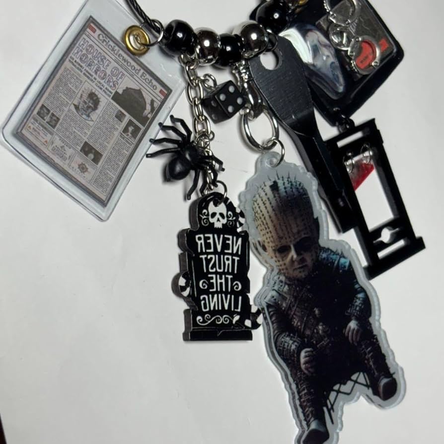 【専用ページ】じゃらじゃらキーホルダー　グレーなおじさま 変なおじさん♡じゃらじゃらキーホルダーの通販 by mmm's shop